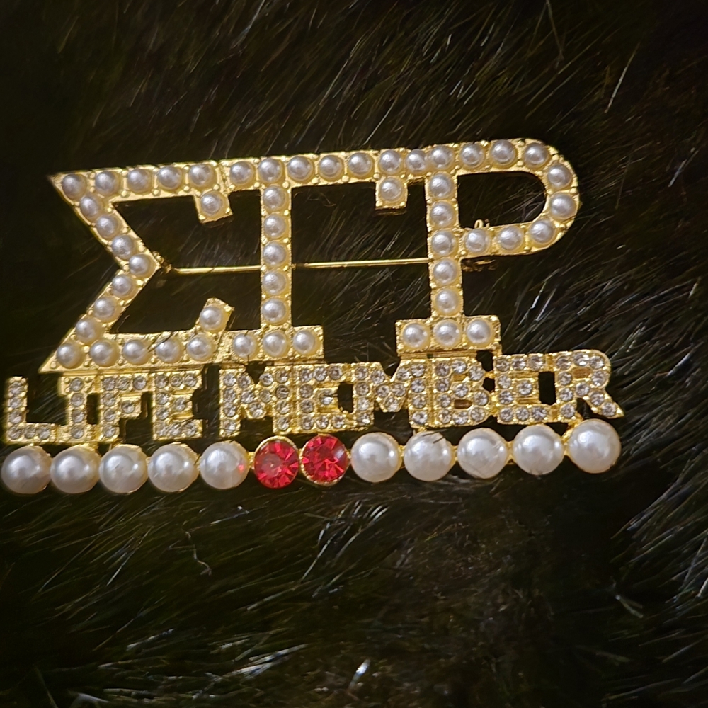 Gold and Pearl Brooch